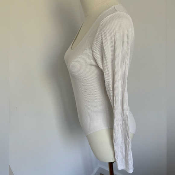 Forever 21 White Fitted Bodysuit - Picture 4 of 5